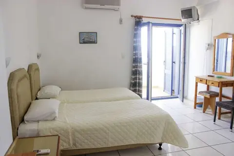 Marcos Beach Hotel in Μυλοπότας — foto 4
