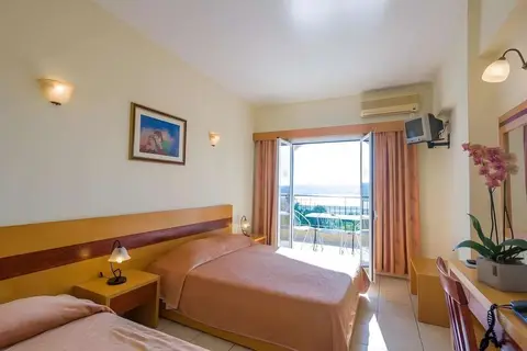 Hellinis Hotel in Korfoe, foto 26