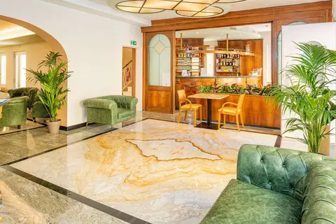 Hotel Centrale Garda in Garda, foto 9