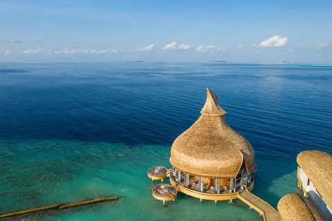 OUTRIGGER Maldives Maafushivaru Resort in Maafushivaru — foto 16