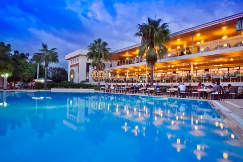 Mc Beach Resort Hotel in Alaşehir — foto 9