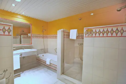 AZZ Guadacorte - Campo de Gibraltar Hotel in Málaga — foto 18