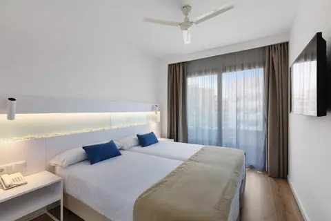 Metropolitan Playa JUKA Aparthotel in Palma — foto 8