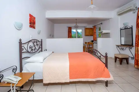 Costas & Sophies Studios in Δημοτική Ενότητα Ελλομένου — foto 6