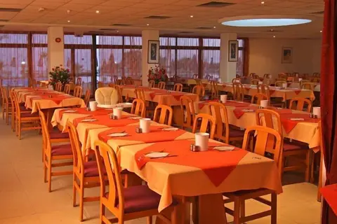 Corallia Beach Hotel Apartments in Πέγεια — foto 18