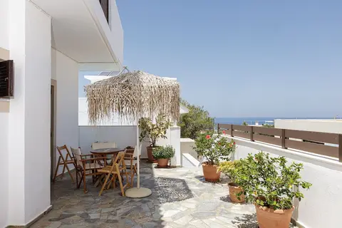 Kasteli Studios & Apartments in Panormos — foto 27