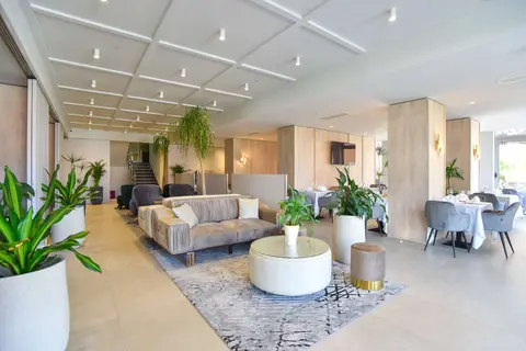 Hotel La Mer in Rafailovići — foto 13