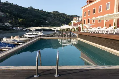 Douro Hotel Porto Antigo in Oliveira do Douro