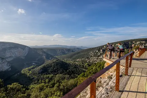 Ontdek de Ardèche vanuit Grospierres in Grospierres — foto 8