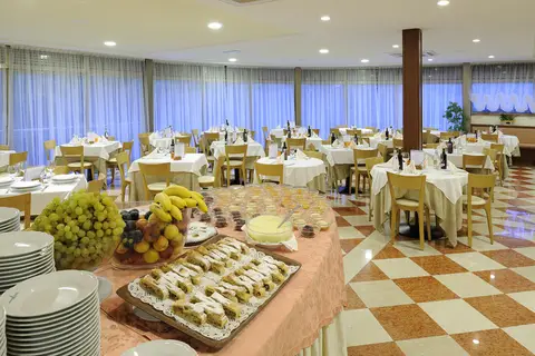 Club Hotel la Vela in Torbole Casaglia — foto 22