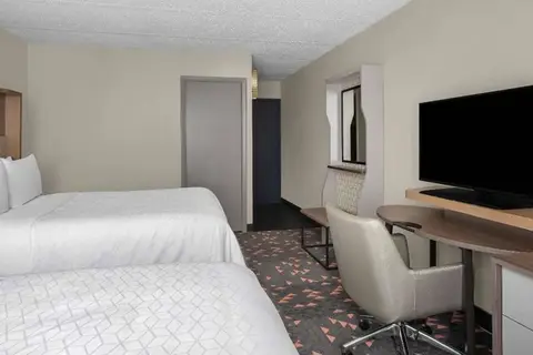 Holiday Inn Hasbrouck Heights Meadowlands in Hasbrouck Heights — foto 27