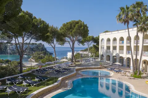 Floramar Aparthotel in Ferreries — foto 27