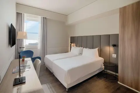 Hotel NH Napoli Panorama in Napels — foto 7