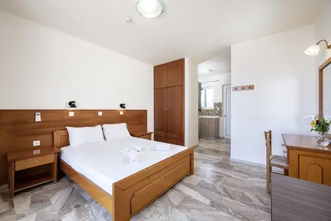 Mammis Beach Hotel in Καρδάμαινα — foto 6