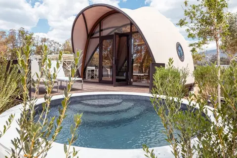 91 Athens Riviera, The Resort in Athene