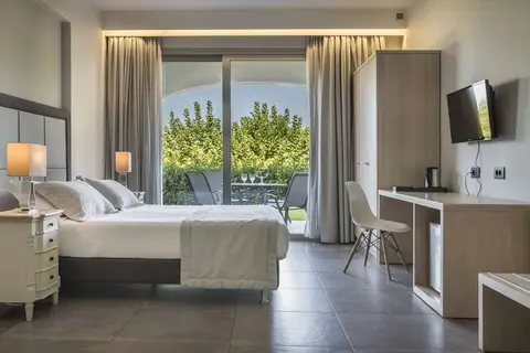 Astra Village Hotel & Spa in Σβορωνάτα — foto 18