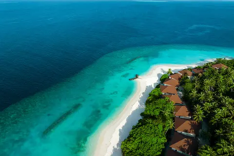 Avani+ Fares Maldives Resort in Fares Island — foto 14