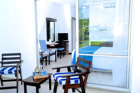 Voyager Beach Resort in ziwa La Ng'ombe ward — foto 14