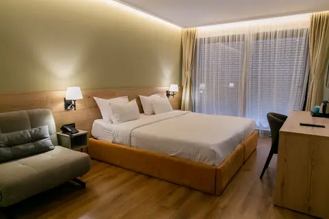 Eter Hotel in Golem — foto 2