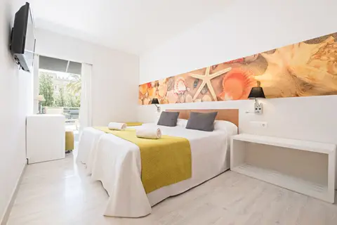 azuLine Hotel Pacific in Sant Antoni de Portmany — foto 22