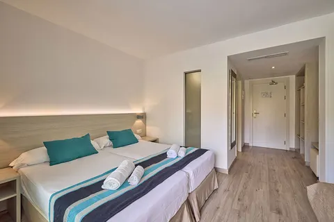 Fly & Go Welikehotel Fenix in Llucmajor — foto 12
