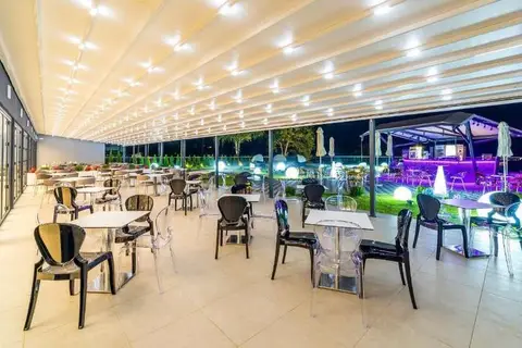 Laki Hotel & Spa in Коњско — foto 8