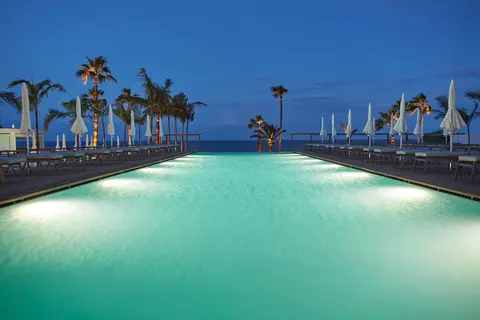 Sunrise Jade Hotel in Παραλίμνι — foto 7