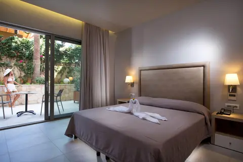 Cactus Beach Hotel & Bungalows in Stalis Super Market, foto 17