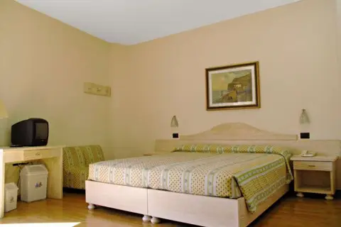 Eco Hotel Zanella in Nago-Torbole — foto 8