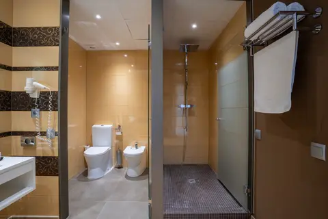 Hotel Golden Barcelona in Vallromanas — foto 13