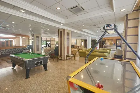 Tsokkos Gardens Hotel Apartments in Παραλίμνι — foto 15