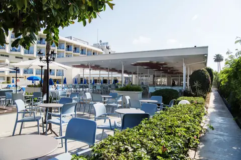 Kissos Hotel in Paphos — foto 11