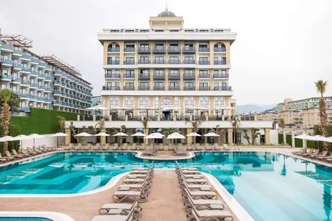 Serenity Queen Hotel in Antalya