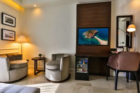 Hotel California by Aycon in Sveti Stefan — foto 4