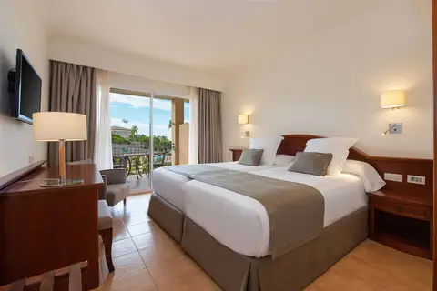 Aparthotel ILUNION Sancti Petri in Chiclana de la Frontera — foto 26