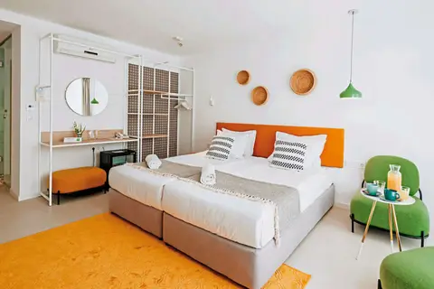 Ibis Styles Golden Sands Roomer in Sunrise — foto 14