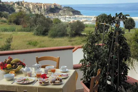Hotel Tirreno in Tropea — foto 18