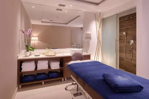 Huma Kotor Bay Hotel & Villas in Dobrota — foto 14