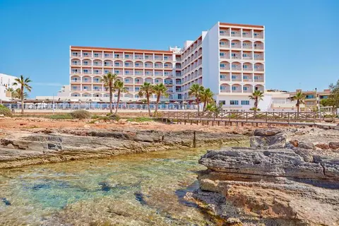 Universal Hotel Romantica in Colònia de Sant Jordi — foto 10