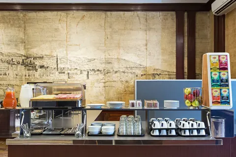 B&B HOTEL Napoli in Naples — foto 10