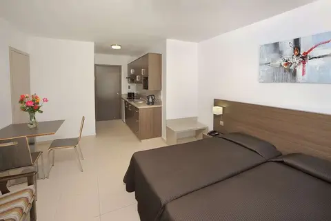 Petrosana Hotel & Appartementen in Ayia Napa, foto 9