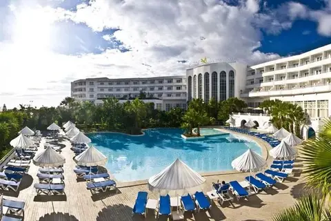 Blue Marine Hotel & Thalasso in Oggi