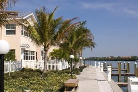 Barefoot Beach Resort in Indian Shores — foto 5