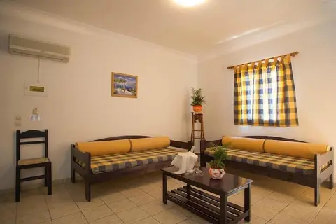 Anagenessis Suites & Spa Resort in Kalamaki, foto 15