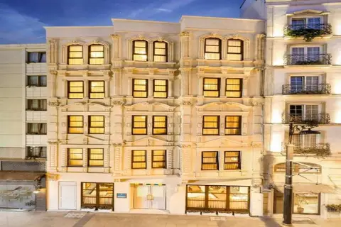 Lalahan in İstanbul — foto 11