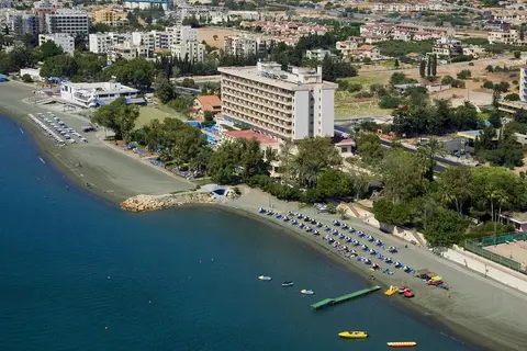 Poseidonia Beach Hotel in Agios Tychonos