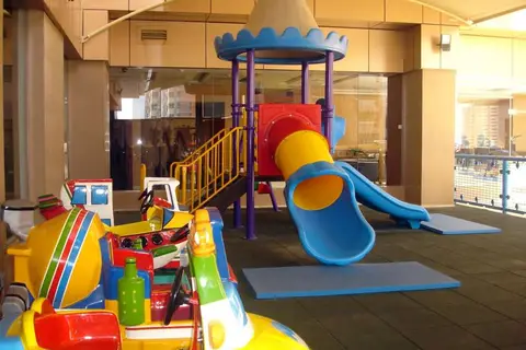 Two Seasons Hotel & Apartments in Dubai — foto 9