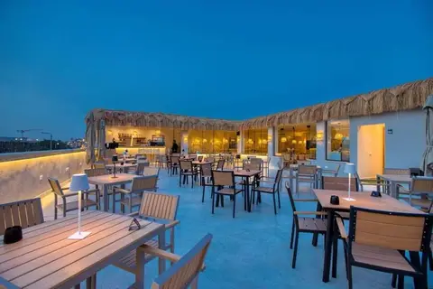 La Boutique Hotel Vue Des Pyramides in كفرة نصار — foto 7