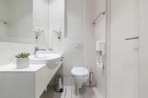Belgrade Inn Garni Hotel in Belgrado — foto 15