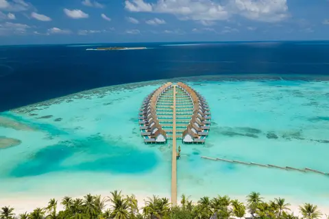 OUTRIGGER Maldives Maafushivaru Resort in Maafushivaru — foto 10